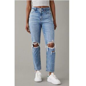 NWOT American Eagle Strigid Ripped Mom Jean
